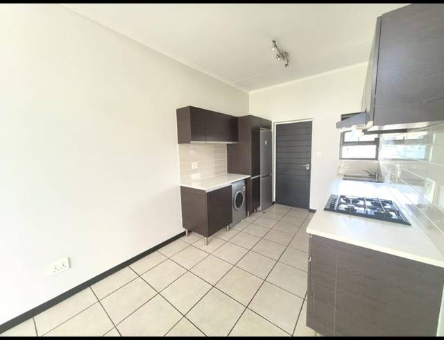 2 BEDROOM APARTMENT FOR SALE IN GREENSTONE HILL